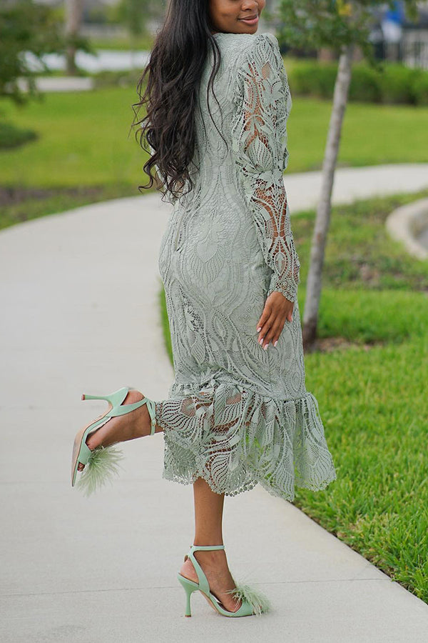 Elegant Puff Sleeve Ruffled Lace Dress