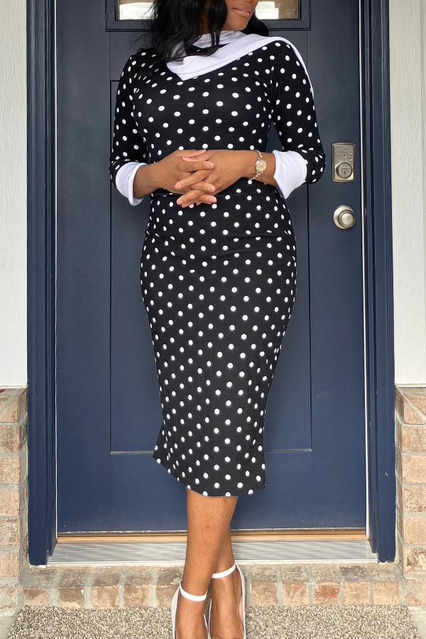 Elegant Contrasting Polka Dot Bodycon Dress