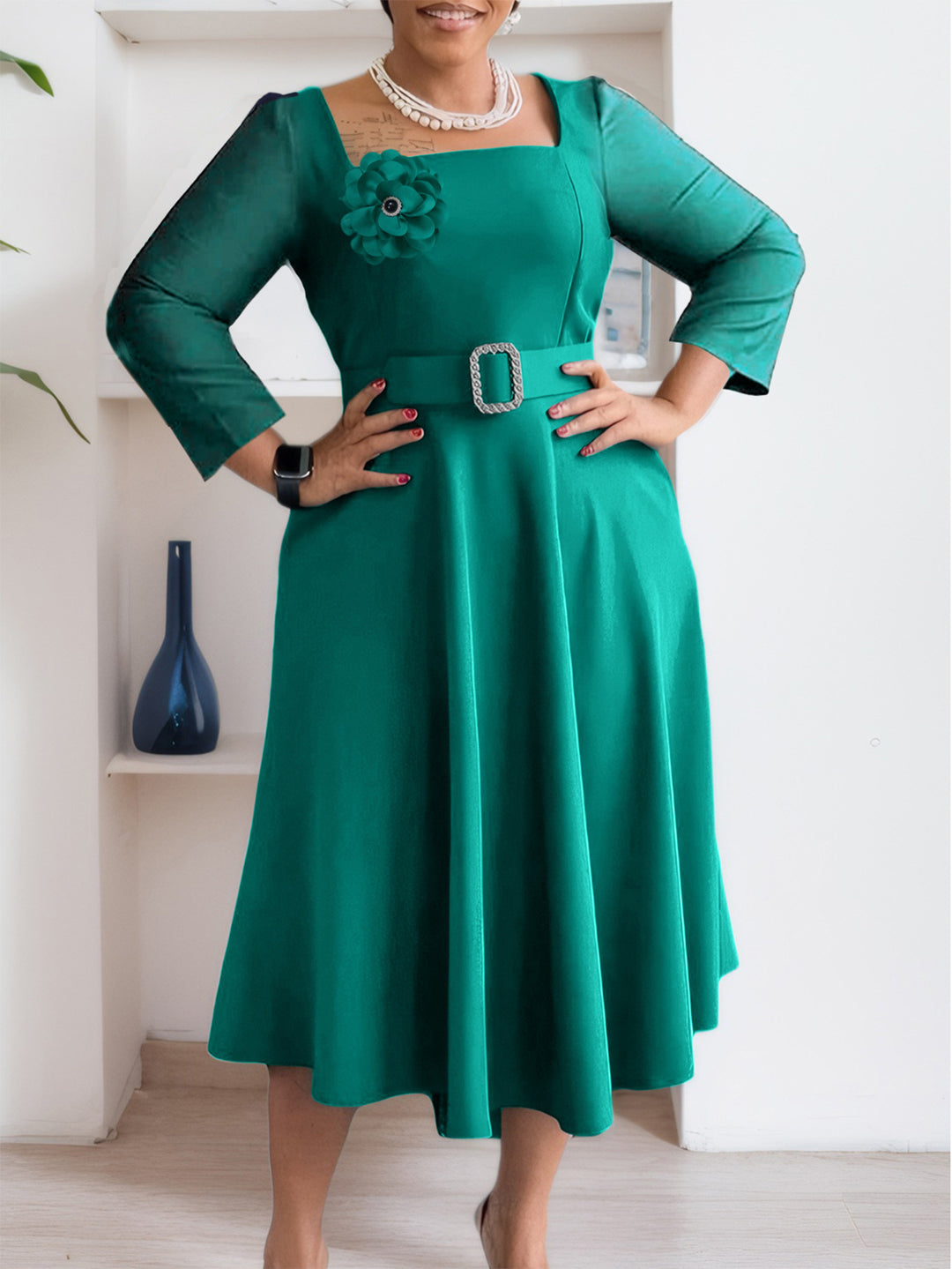 Fashionable And Elegant Stylish Square Neck Dress