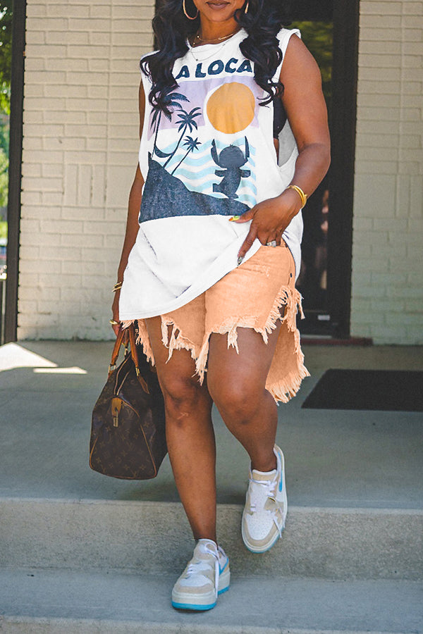 Fashionable Irregular Fringed Hem Denim Shorts
