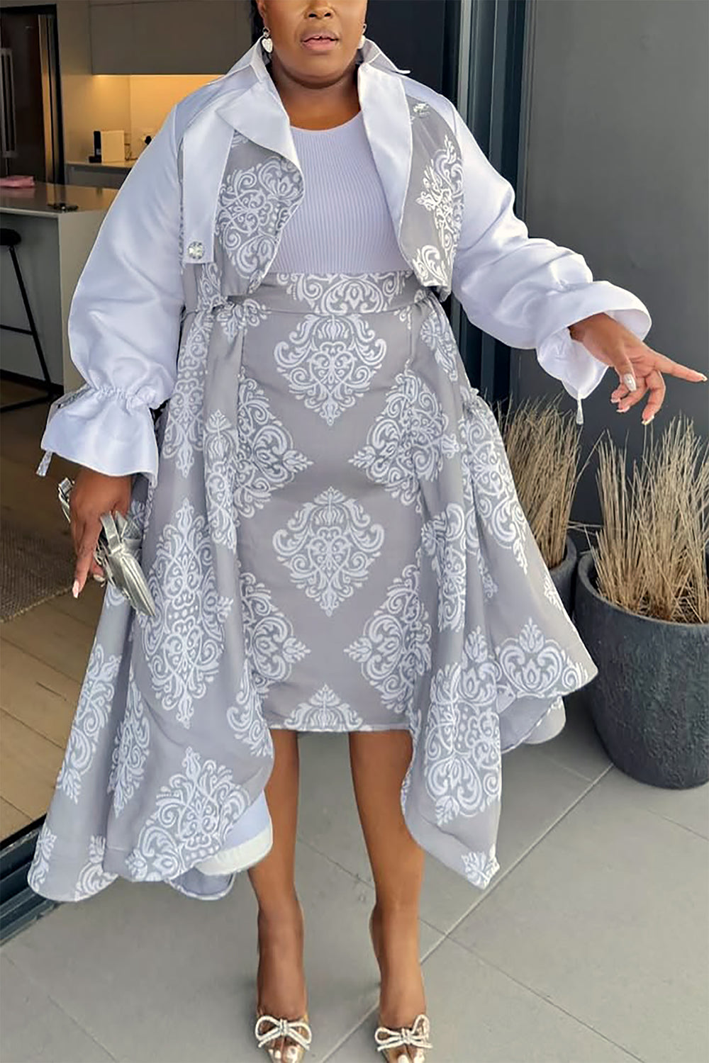 Chic Blouson Sleeve Short Jacket & Palace Print Skirt Set